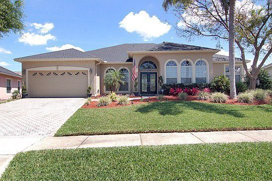 Great curb appeal on a quiet street