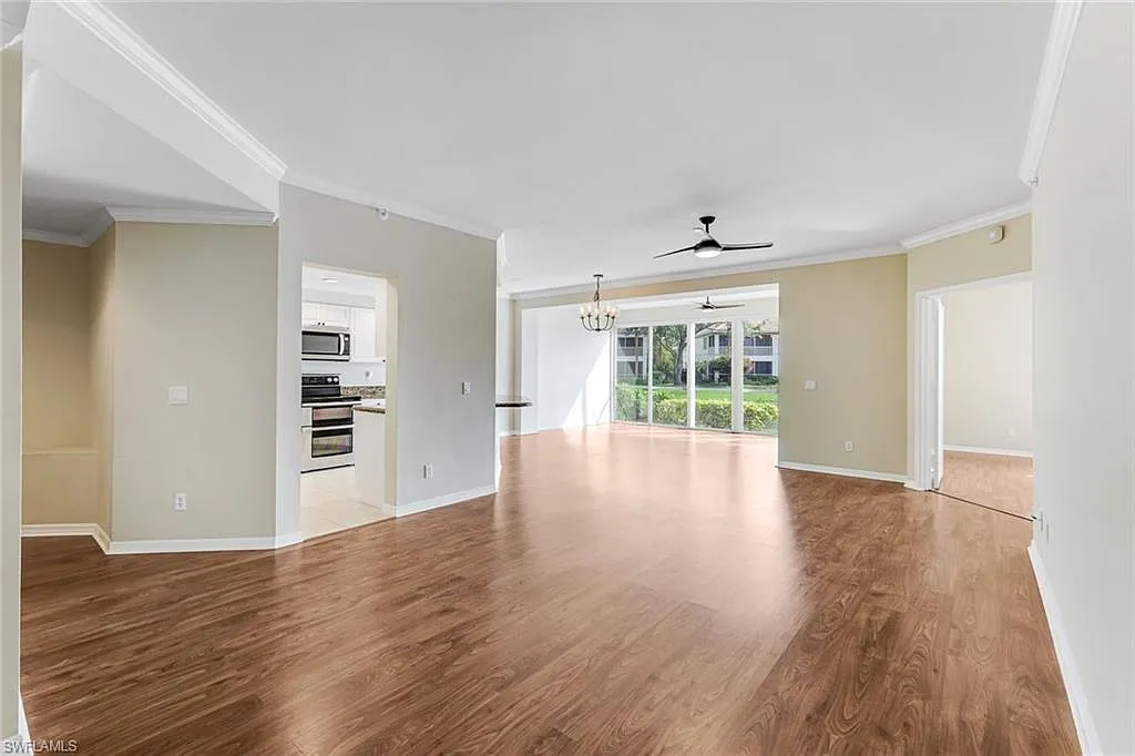3 bed, 2.0 bath, 1737 sqft, $2,900 — Photo 3