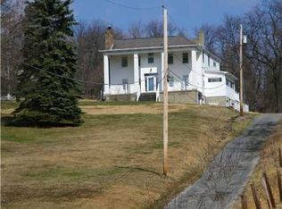 2141 Hookstown Grade Rd, Clinton, PA 15026