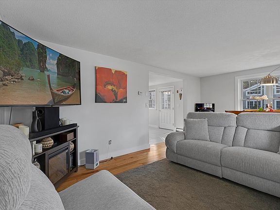 3rd image of 116 Franklin Terrace