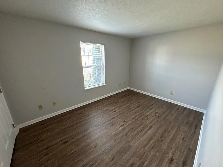 4101 Blue Lick Ct #3 — Photo 8