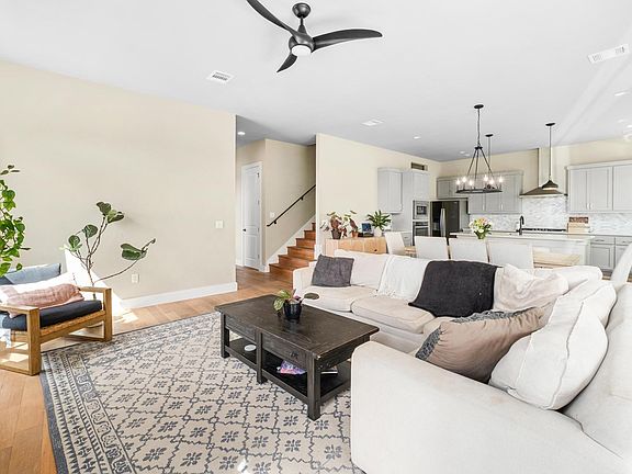 5th image of 11110 Zimmerman Ln #25