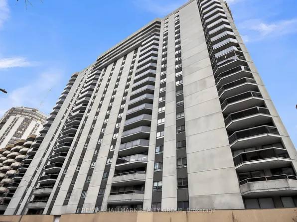 470 Laurier Ave W #503, Ottawa, ON K1R 7W9