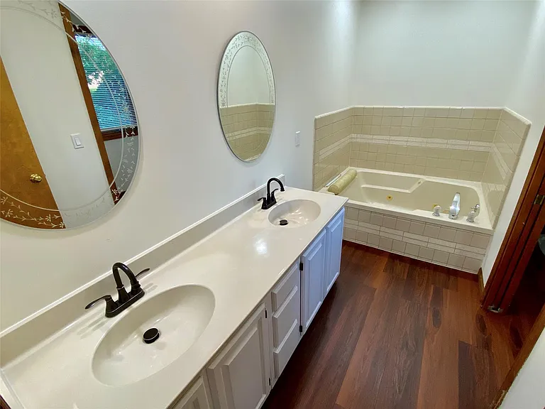 7233 Oakwood Dr — Photo 34