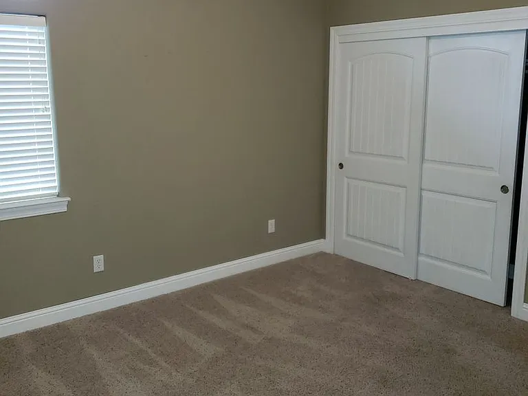 22351 Edgewater Dr — Photo 7