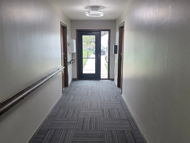 310 E 3rd St #3 — Photo 9