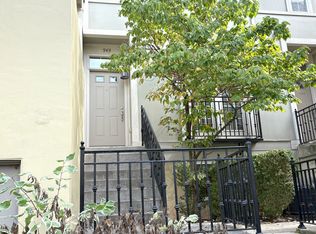 949 Junction Pl, Indianapolis, IN 46220