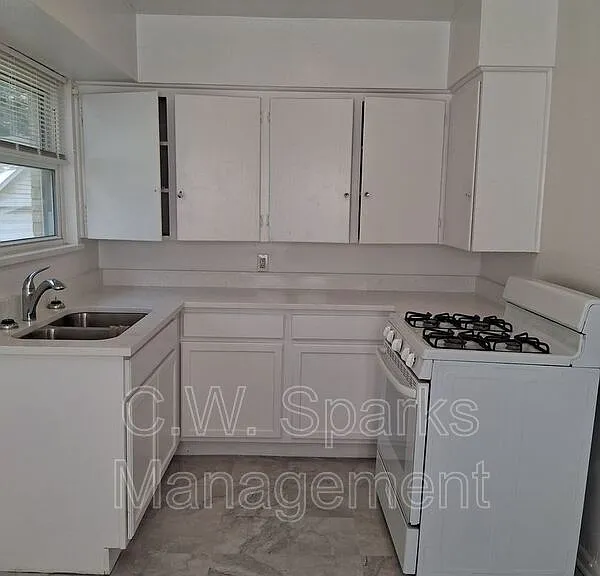 3021 Avon St — Photo 29