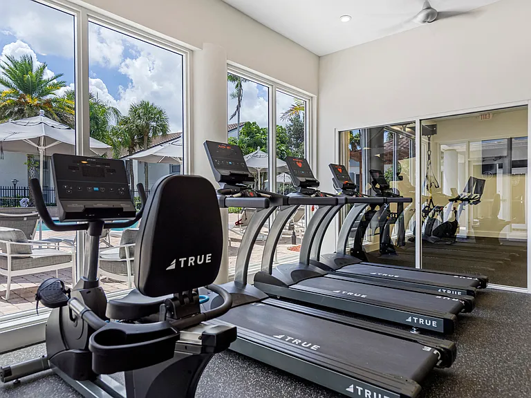 Centro at Davie Apartments — Photo 19