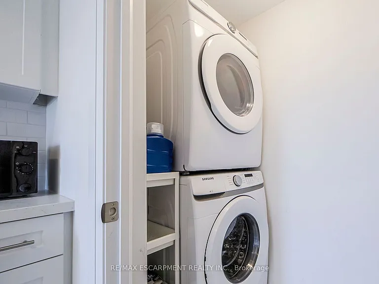 1778A Lawrence Ave W #2 — Photo 5