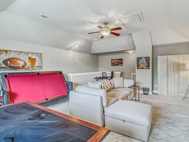 9113 Creekstone Lake Dr — Photo 33