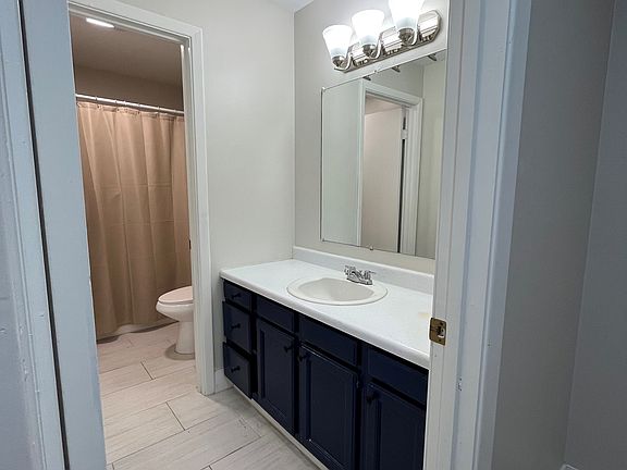 5th image of 2607 Harvest Dr #2607