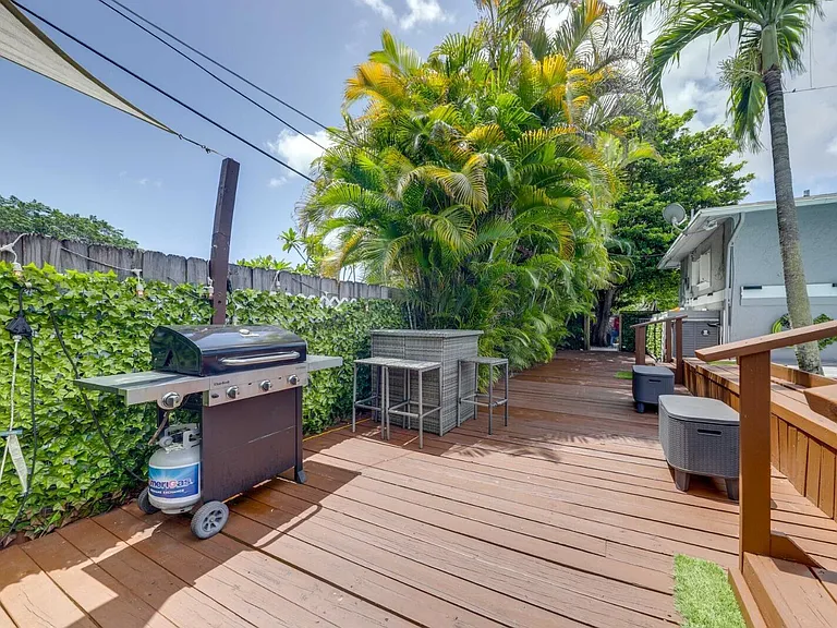 3609 SW 58th Ave — Photo 12