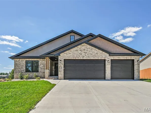 1847 Robins Mill Ct, Maryville, IL 62062