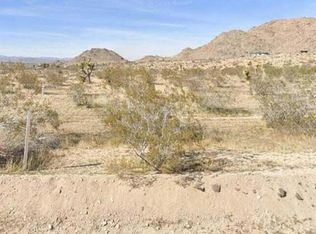 8825 Lobo Pass Rd, Joshua Tree, CA 92252