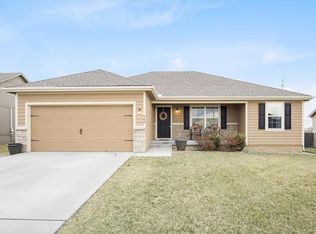 560 S Maple St, Gardner, KS 66030