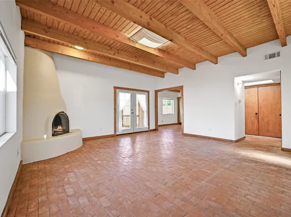 2215 Rancho Siringo Rd APT 6, Santa Fe, NM 87505