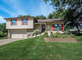 4700 Stone Haven Ct, Bettendorf, IA