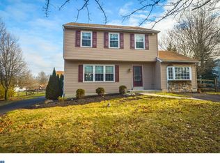 1353 Meadow Ln, Perkasie, PA 18944