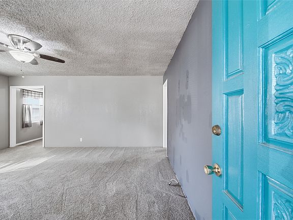3rd image of 307 W 44th St