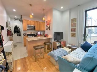 35 Diamond St #2D, Brooklyn, NY 11222