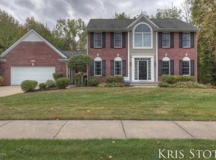 3980 Clear View St NE, Grand Rapids, MI 49546