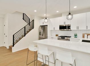 8029 Mary Ave NW #D, Seattle, WA 98117