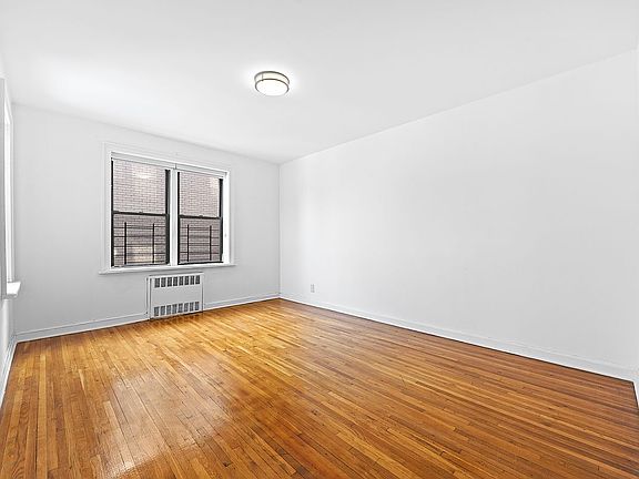 3rd image of 1180 Ocean Pkwy Unit 405