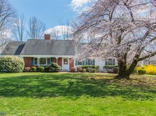 13 Summit Rd, Morristown, NJ 07960