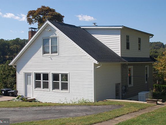 2nd image of 51 Old Friedensburg Rd