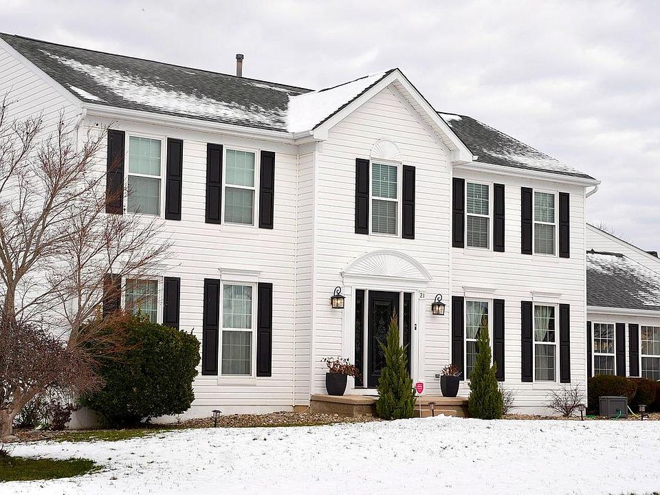 1st image of 21 Santalina Dr
