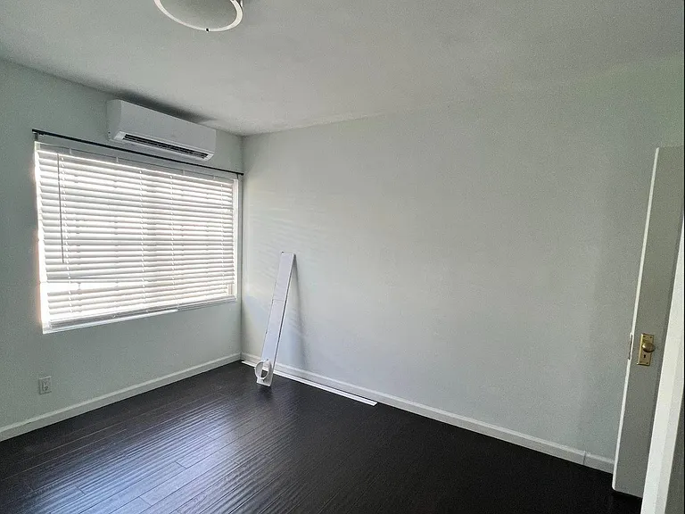 224 Edward Ave — Photo 15