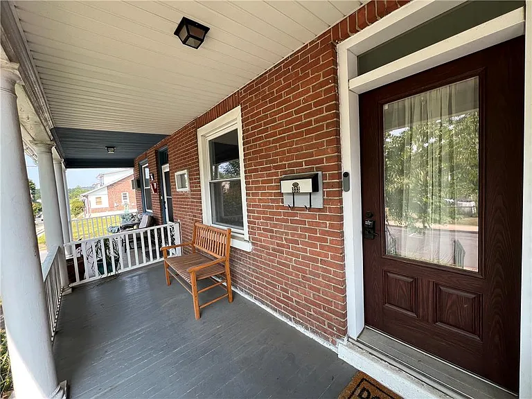 333 E Landis St — Photo 2
