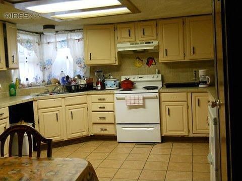 2nd image of 1007 Vickie St