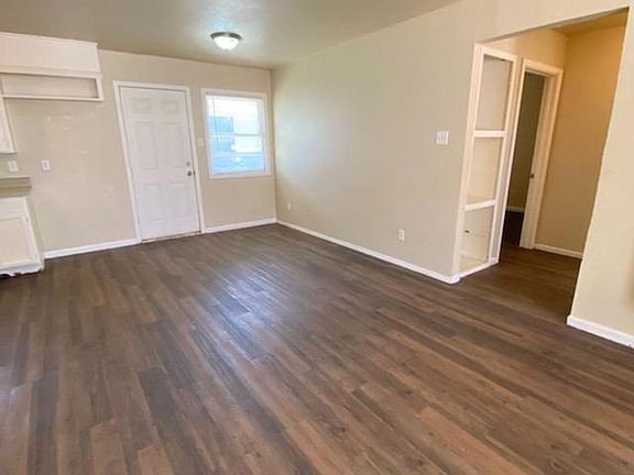3rd image of 1704 E Dartmouth St APT B