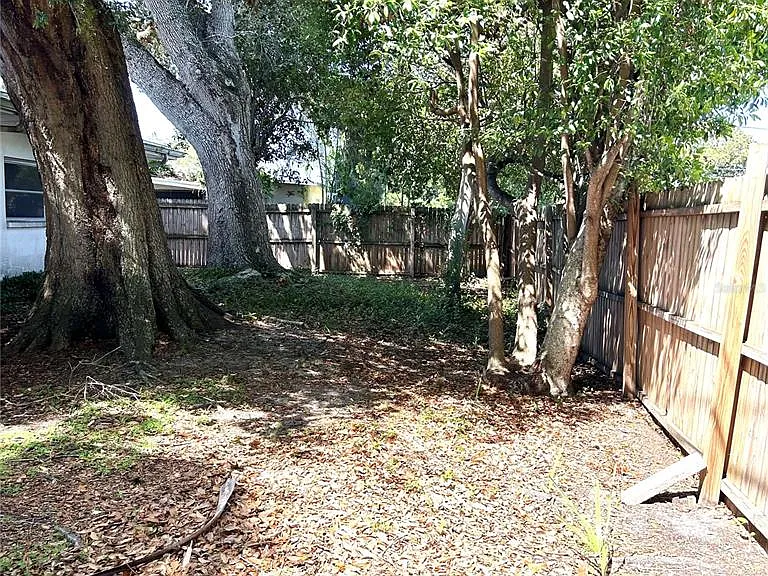 2152 Greenbriar Blvd — Photo 39