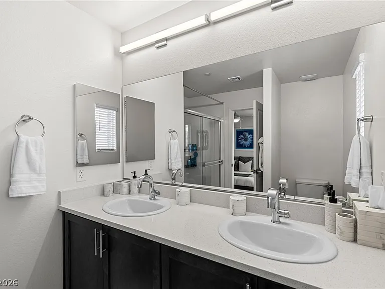 6829 Prairie Pearl St — Photo 46