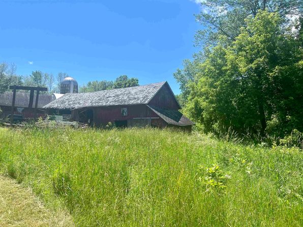 1115 Union Ln, Little Suamico, WI 54141