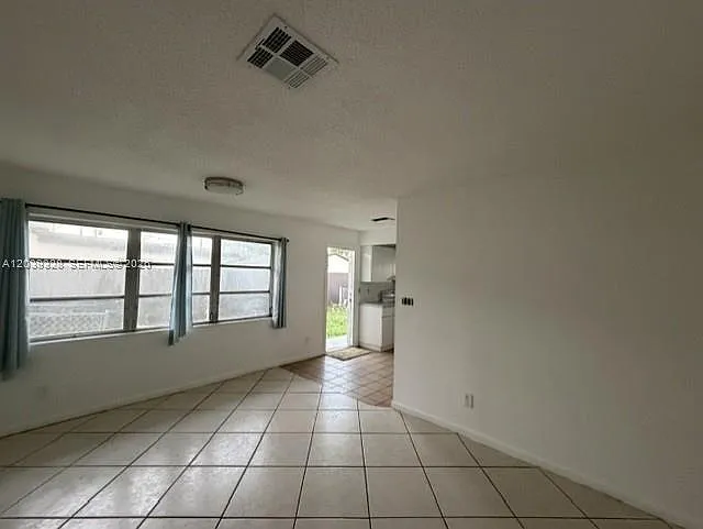 2128 Roosevelt St #3 — Photo 8