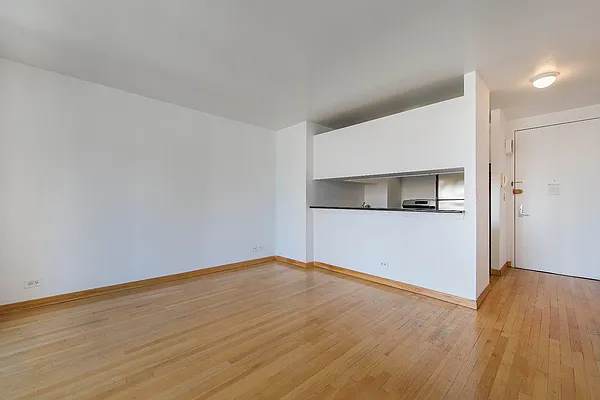 Rented by Keller Williams NYC | media 7