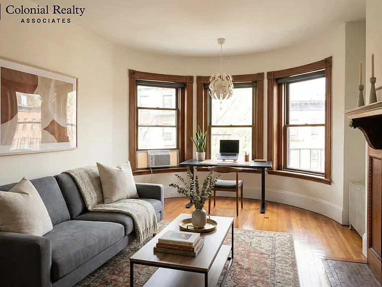 843 Beacon St #6 — Photo 4