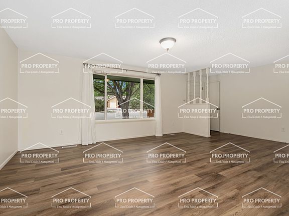 4th image of 2602 N Estrella Ave