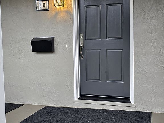 2nd image of 30 Hudson St