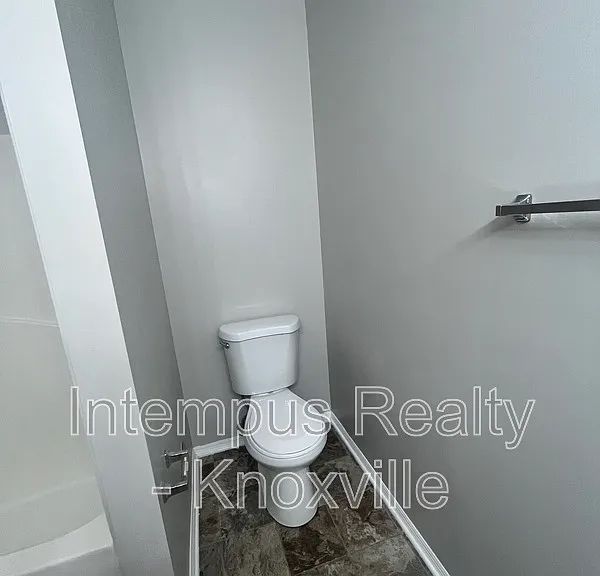 1013 Ashley Michelle Ct — Photo 23