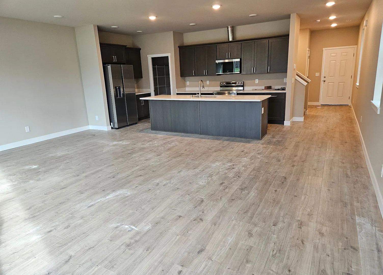 New 4-Bedroom Duplex in Lacey! — Photo 3