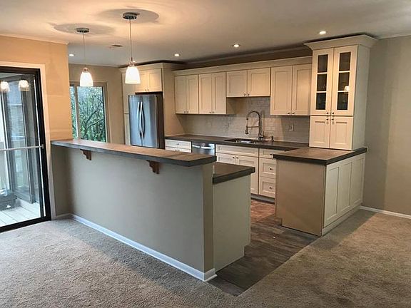 3rd image of 9147 Fairmont Ct