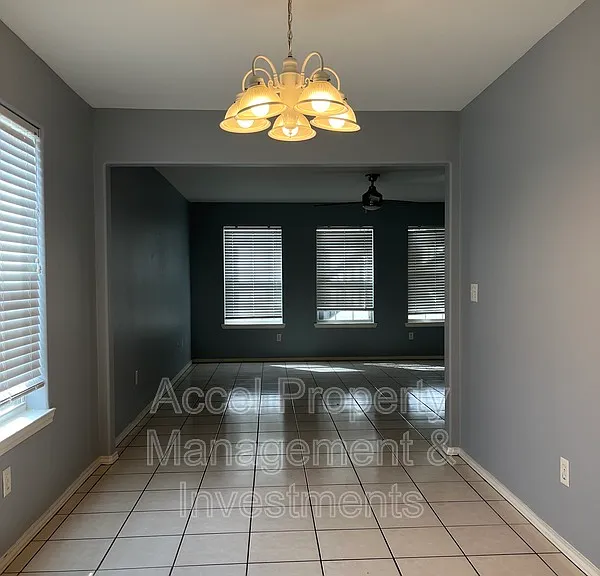 1522 W Nolana Ave #A — Photo 5
