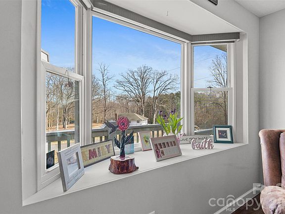 4th image of 7137 Reeps Grove Church Rd