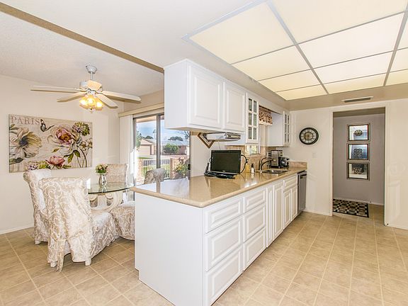 5th image of 13620 N Teakwood Dr #221