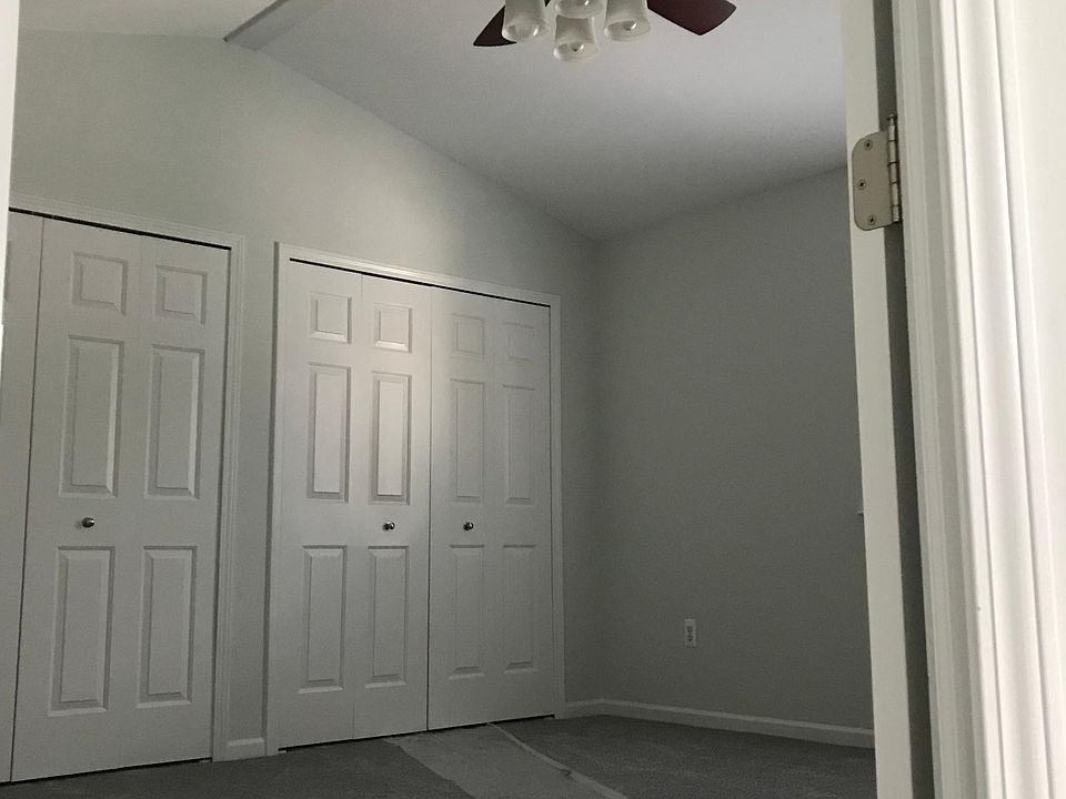 686 Eleven Mile Rd, photo 9